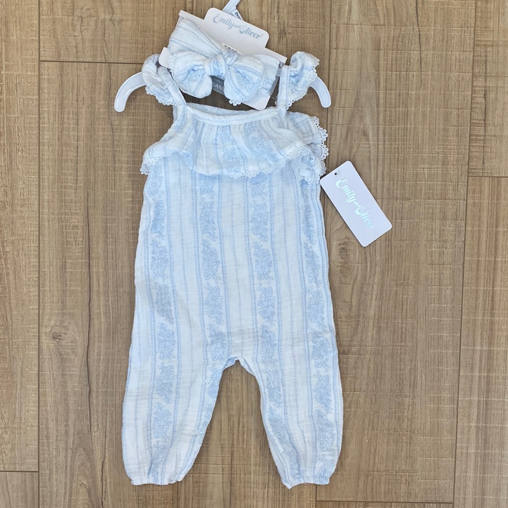 💙 Emily and Oliver Outfit Size 3-6 months with matching Headband.
